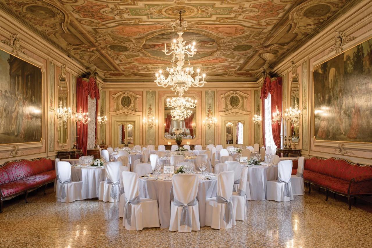 Baglioni Hotel Luna - The Leading Hotels Of The World Veneţia Exterior foto The ballroom